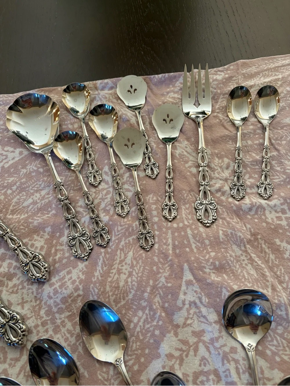 Oneida Community Chandelier Pattern Stainless Vintage Flatware Set